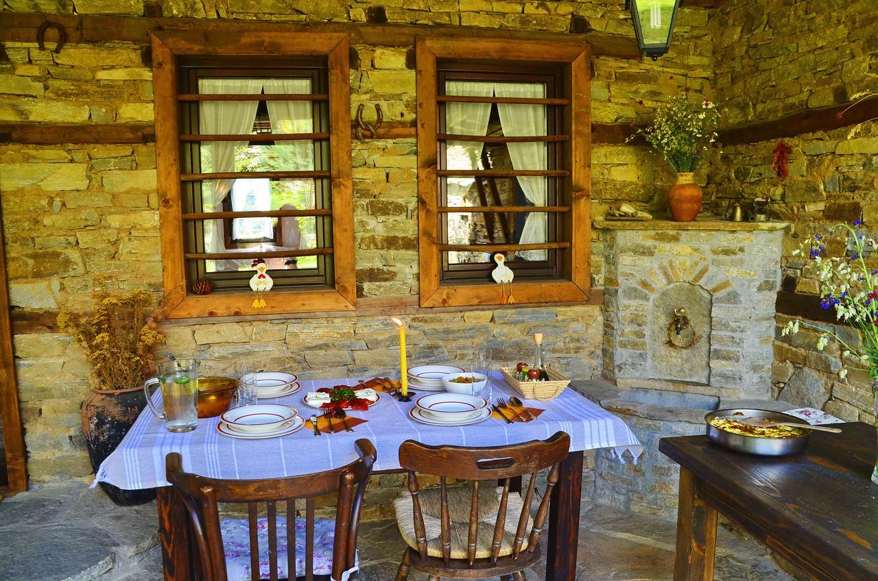 Kalinia Guesthouse B&B Kovaceviţa Exterior foto
