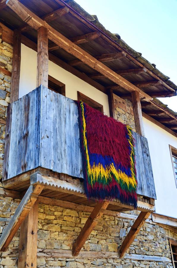 Kalinia Guesthouse B&B Kovaceviţa Exterior foto